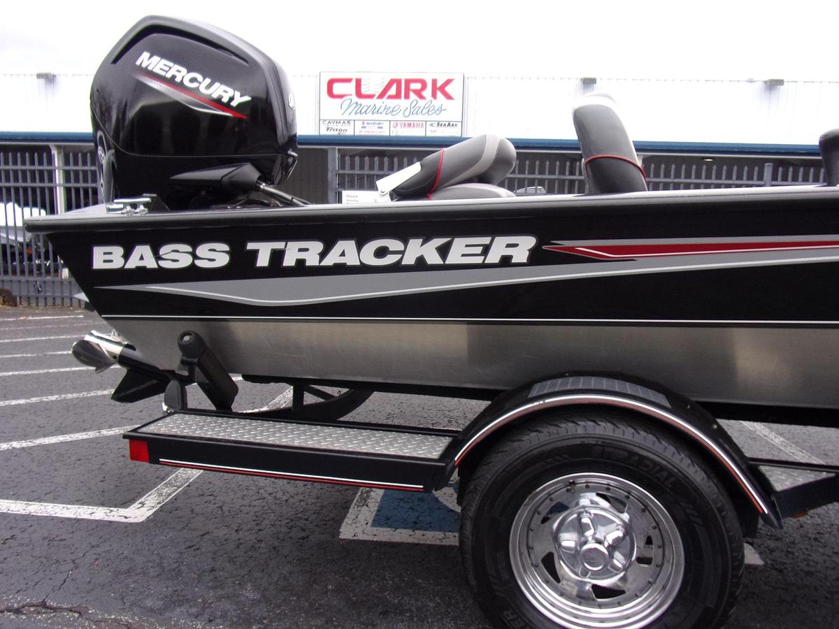 Used 2004 Tracker 185 PT with 2021 Mercury 115 4-stroke with 11 hours!