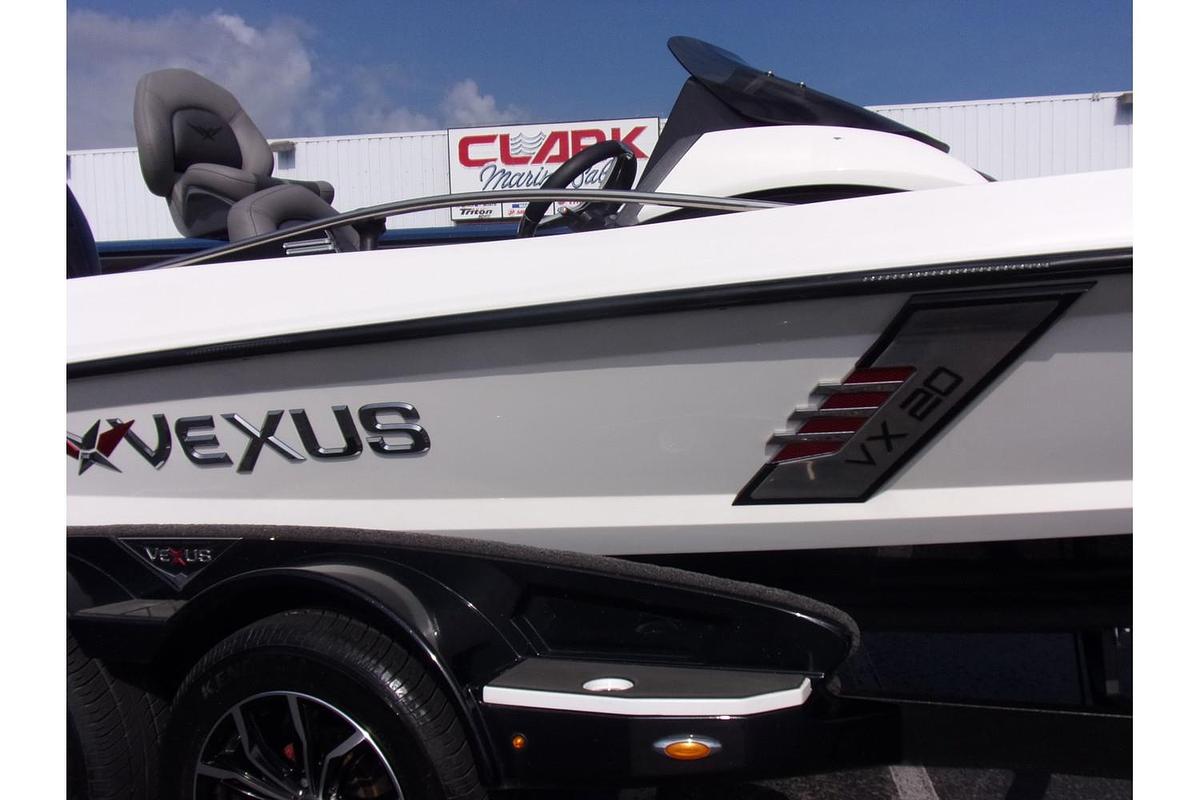 2020 Vexus Vexus VX20 with only 30 HOURS!