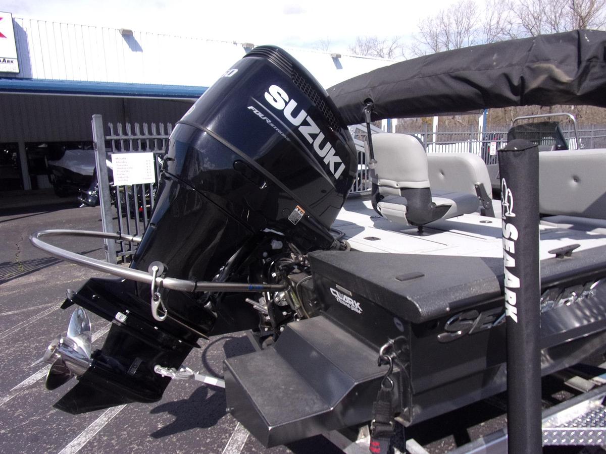 Used 2022 SeaArk Big Easy - with only 3 hours!