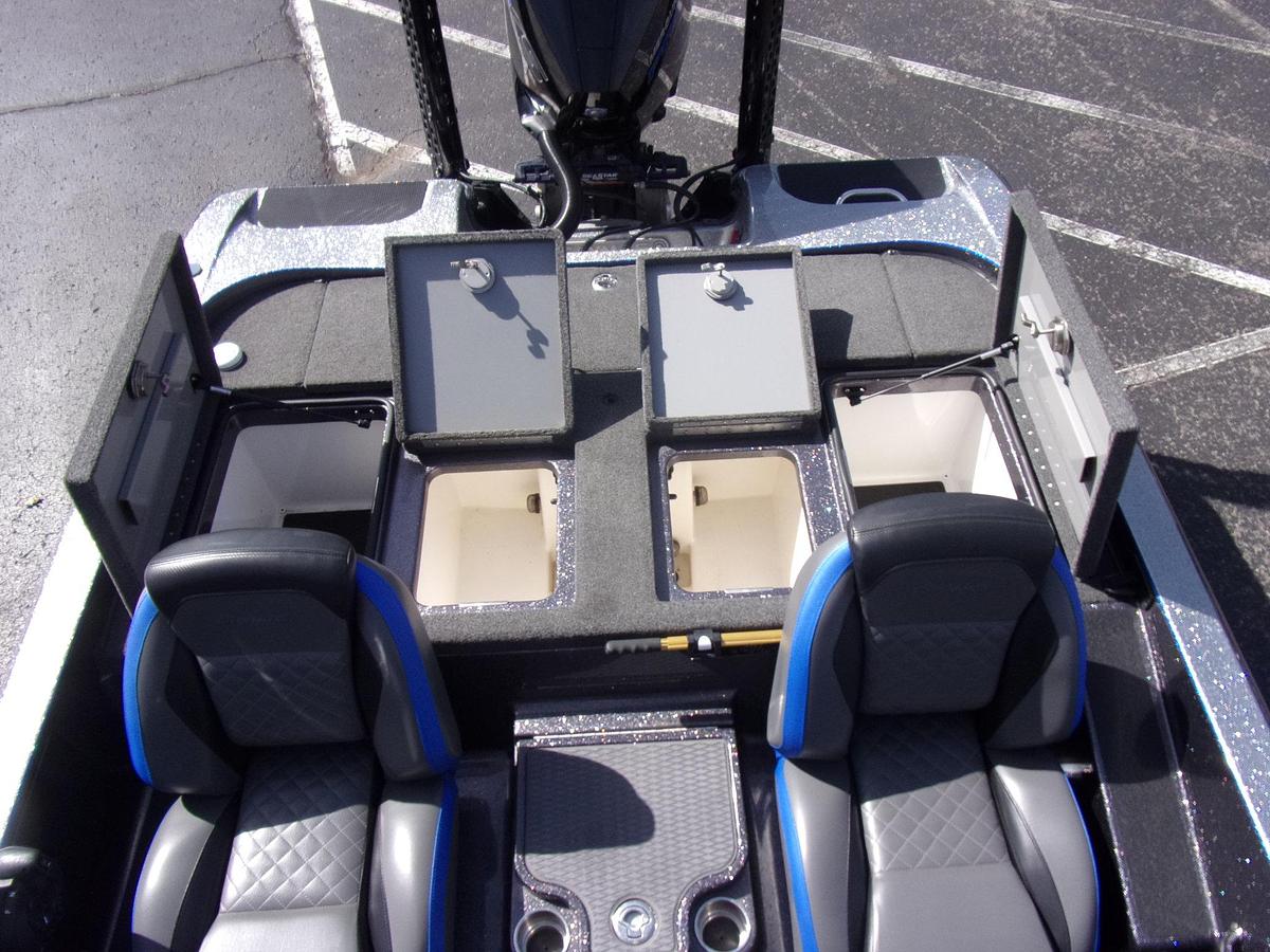 Used 2022 Caymas CX 2o Pro with Mercury 250 L Pro XS