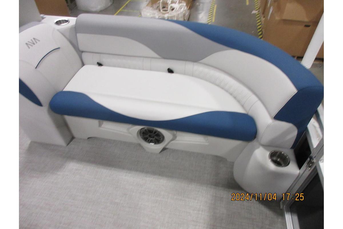 2025 Avalon Venture 85 Quad triple log with trailer