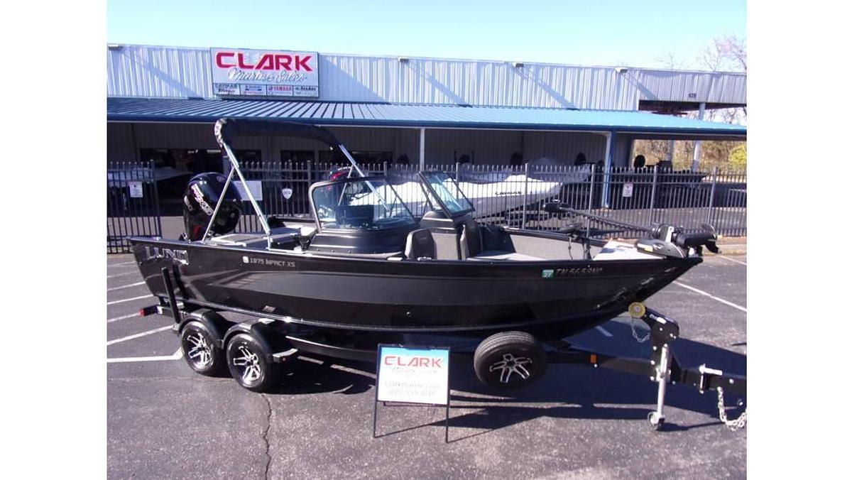 Used 2023 Lund 1875 Impact XS