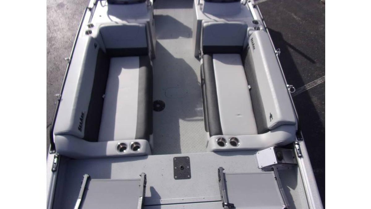 2026 SeaArk Big Easy with a Suzuki DF 250 SS