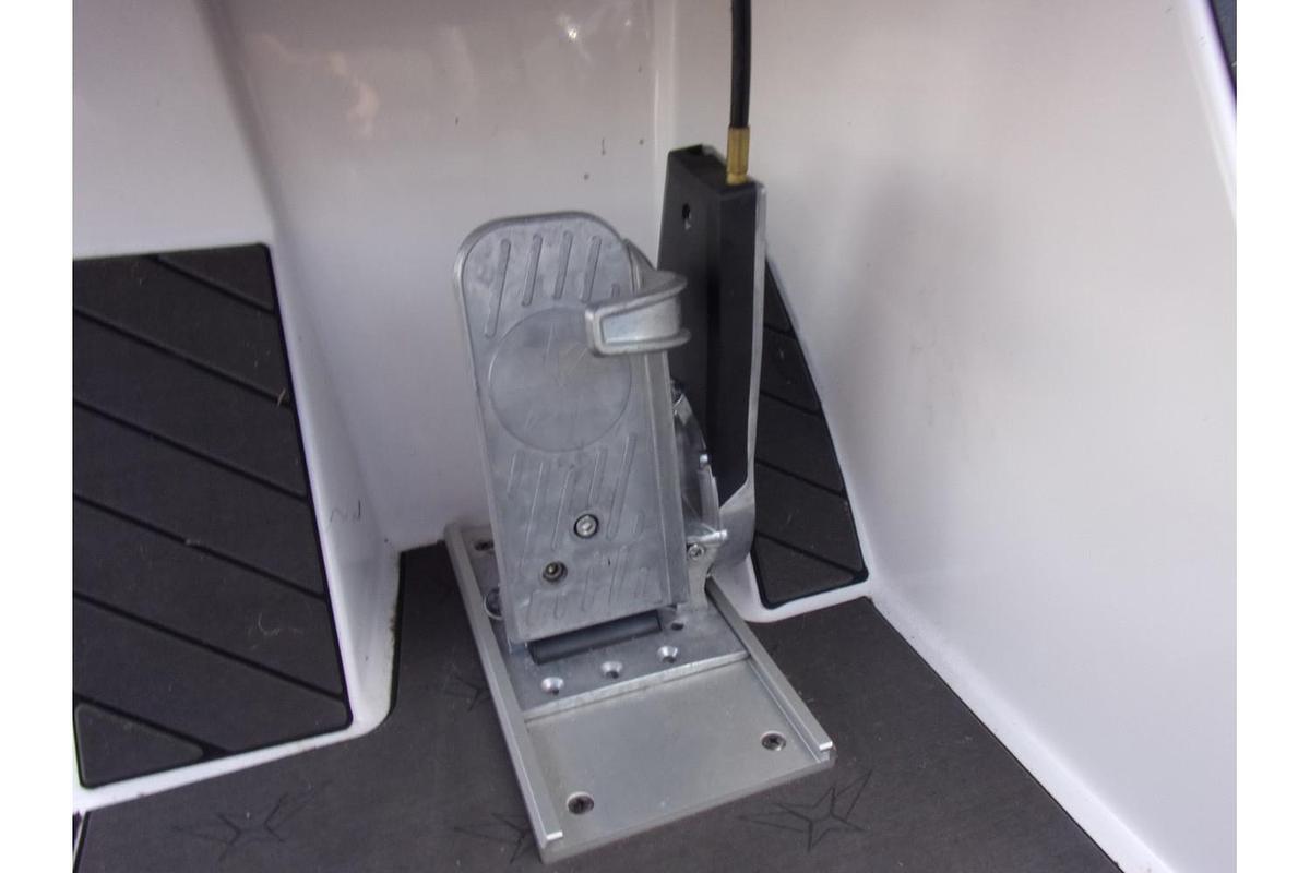 2020 Vexus Vexus VX20 with only 30 HOURS!