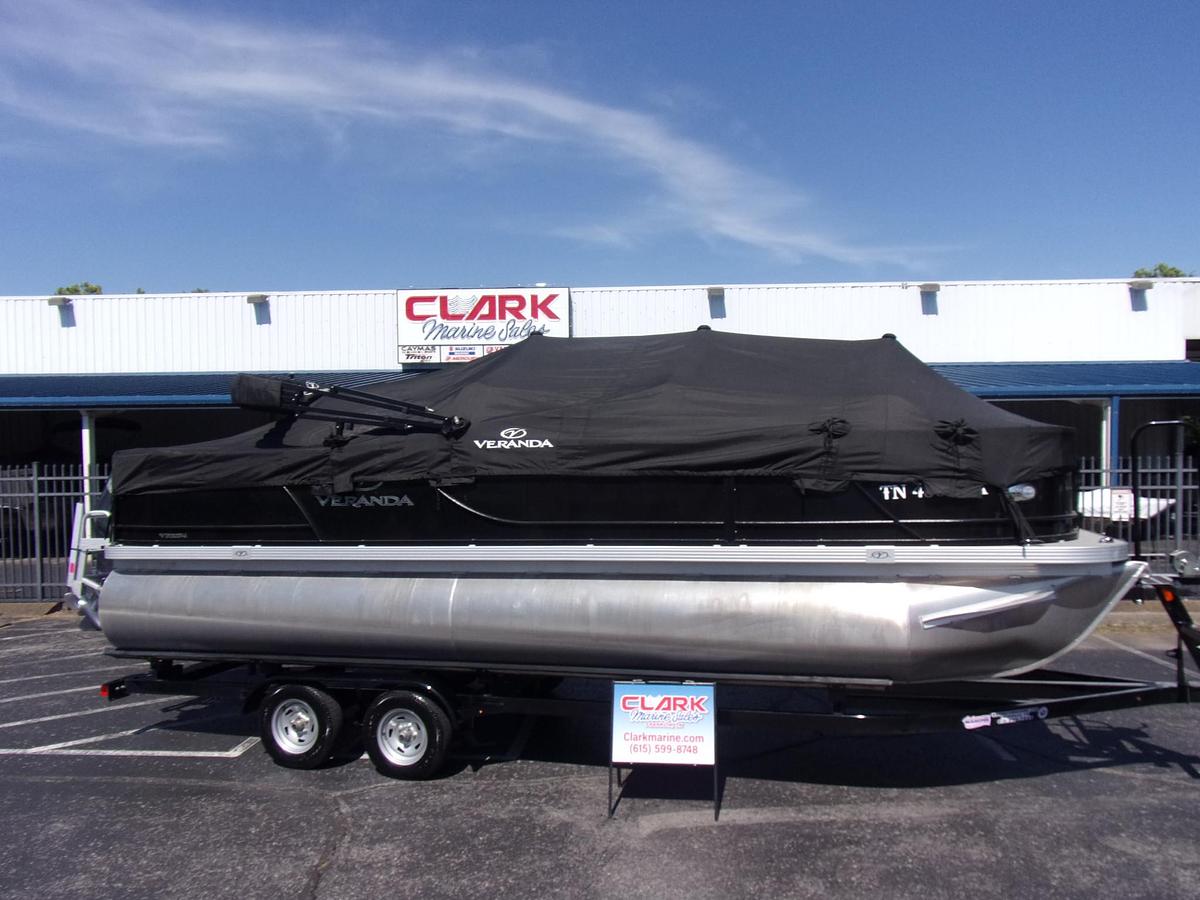 Used 2024 Veranda VF22F4 triple log with Yamaha F 150 LC and trailer