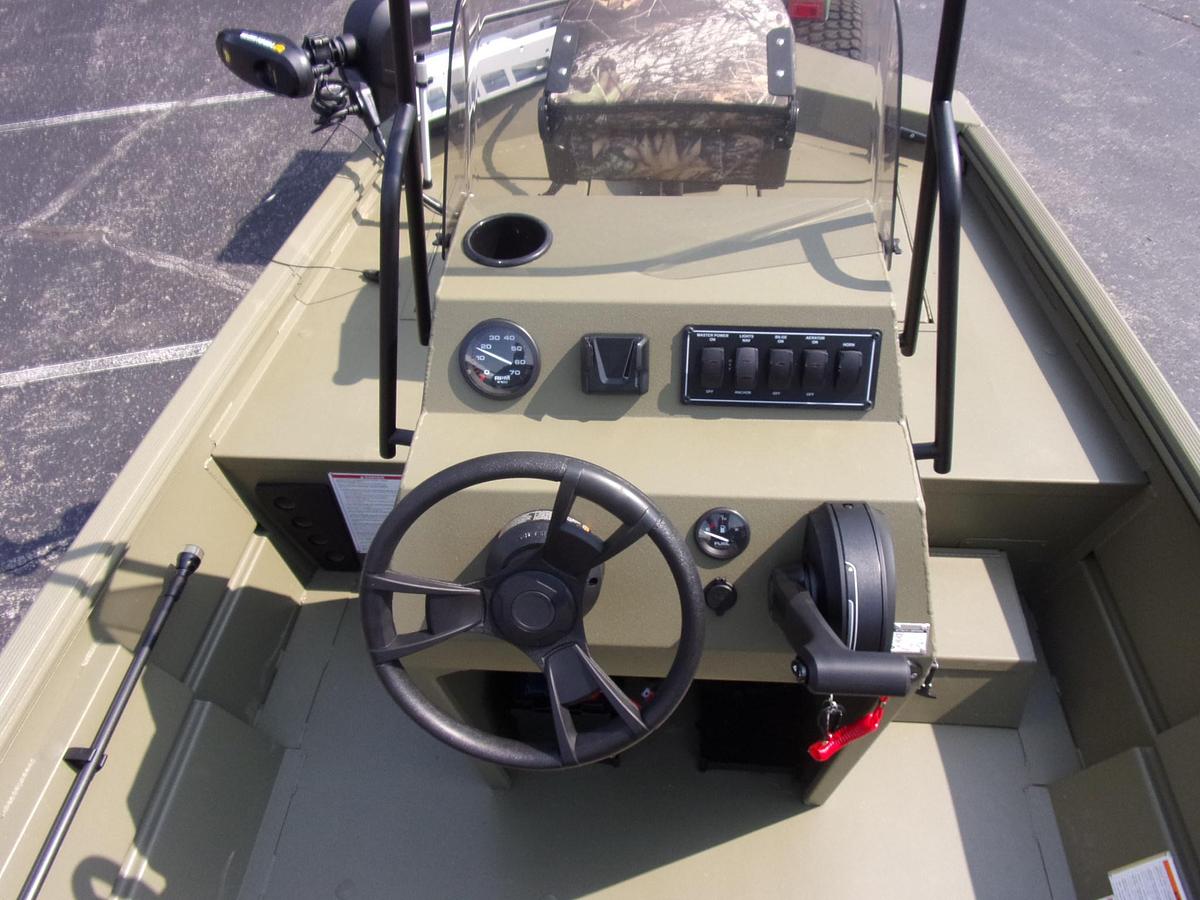 Used 2025 Lowe 1760 CC Roughneck Pathfinder