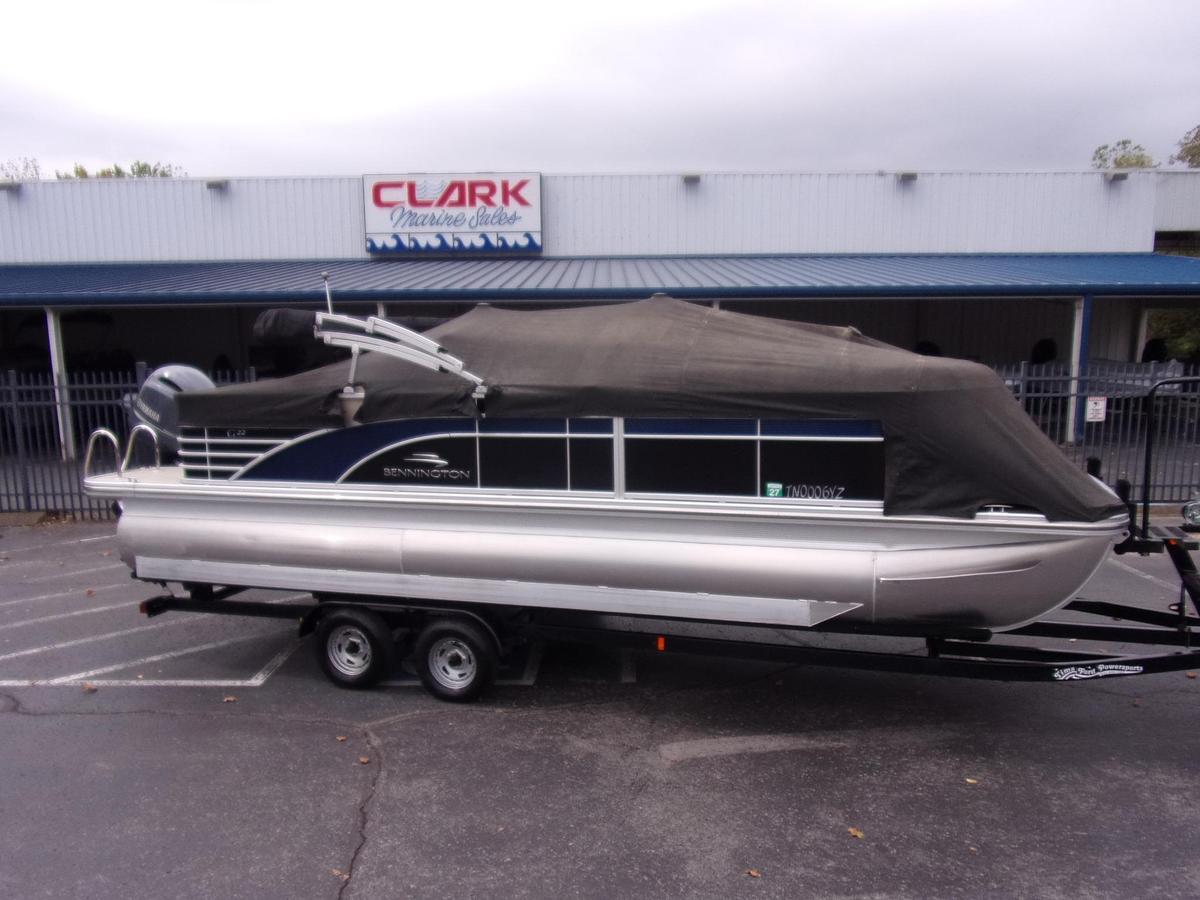 Used 2015 Bennington G 22 Triple Log with Yamaha 150 4-stroke