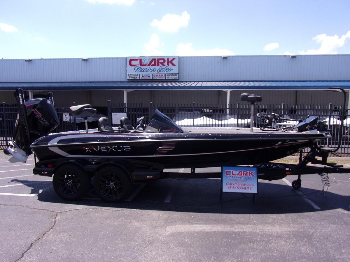 DEMO 2025 Vexus VXs20 with Mercury 250 L Pro XS with new warranty