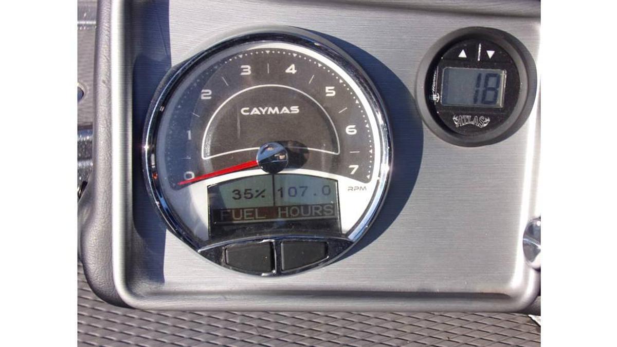 Used 2022 Caymas CX 21