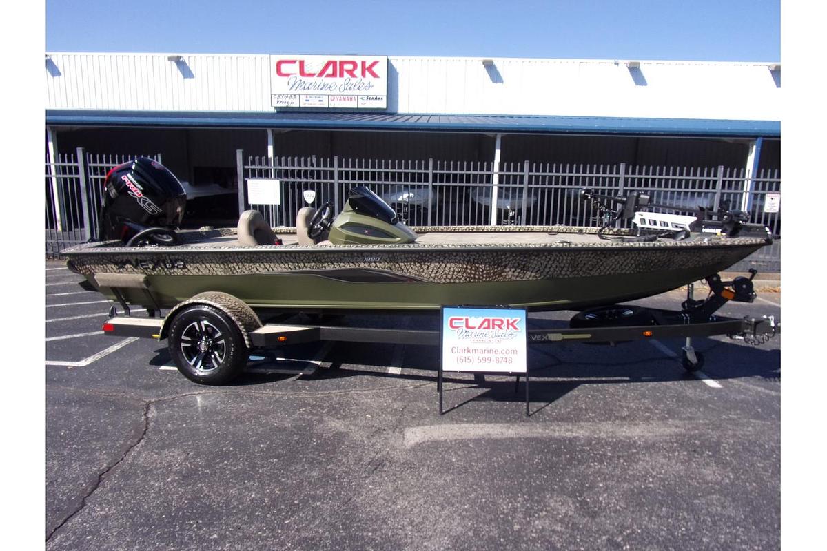 2026 Vexus AVX 1880 with Hex Vex camo