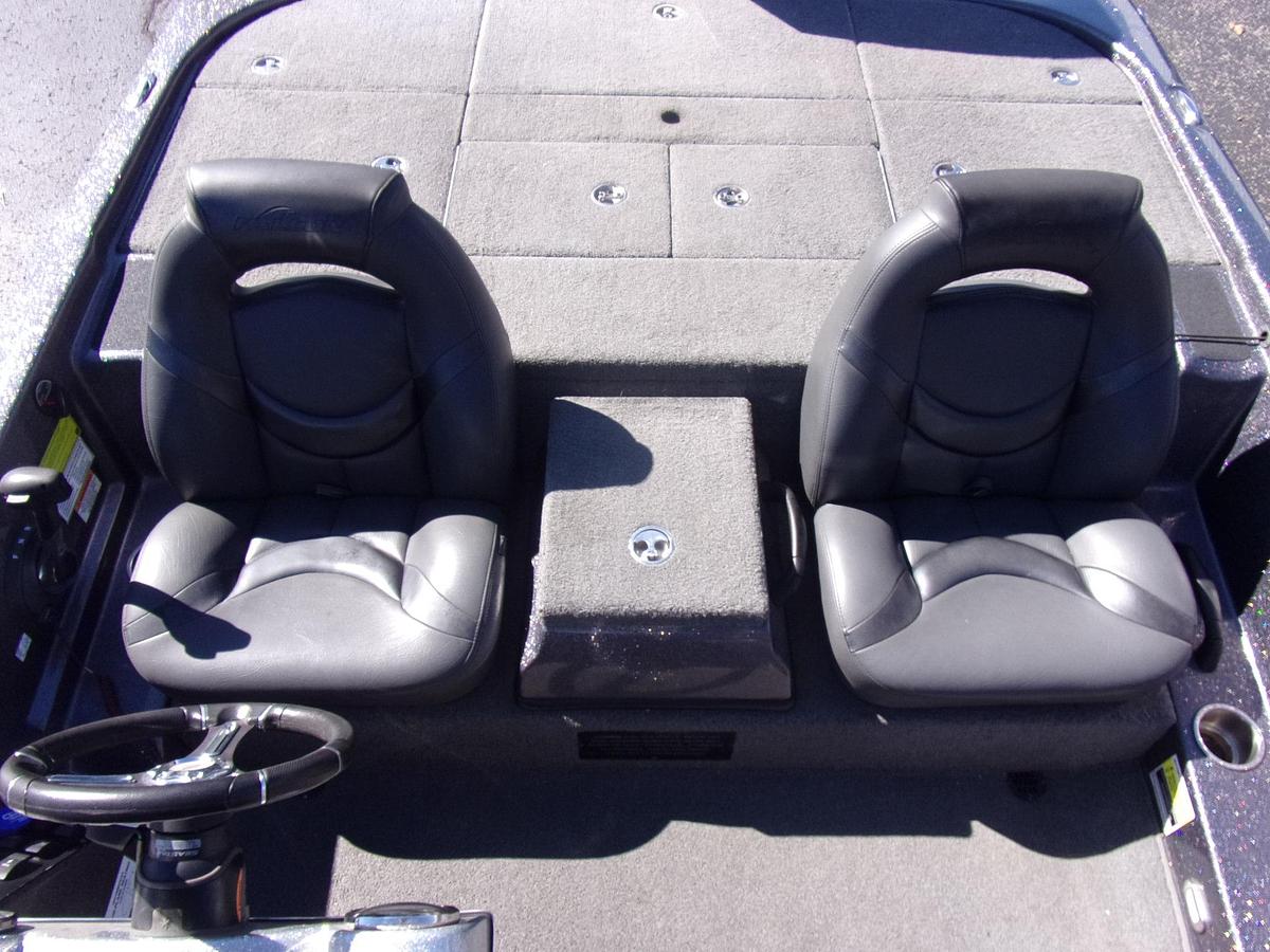 Used 2019 Falcon F 195 with 2024 Mercury 200 Pro XS w/27 hours and Platinum warranty until 2030