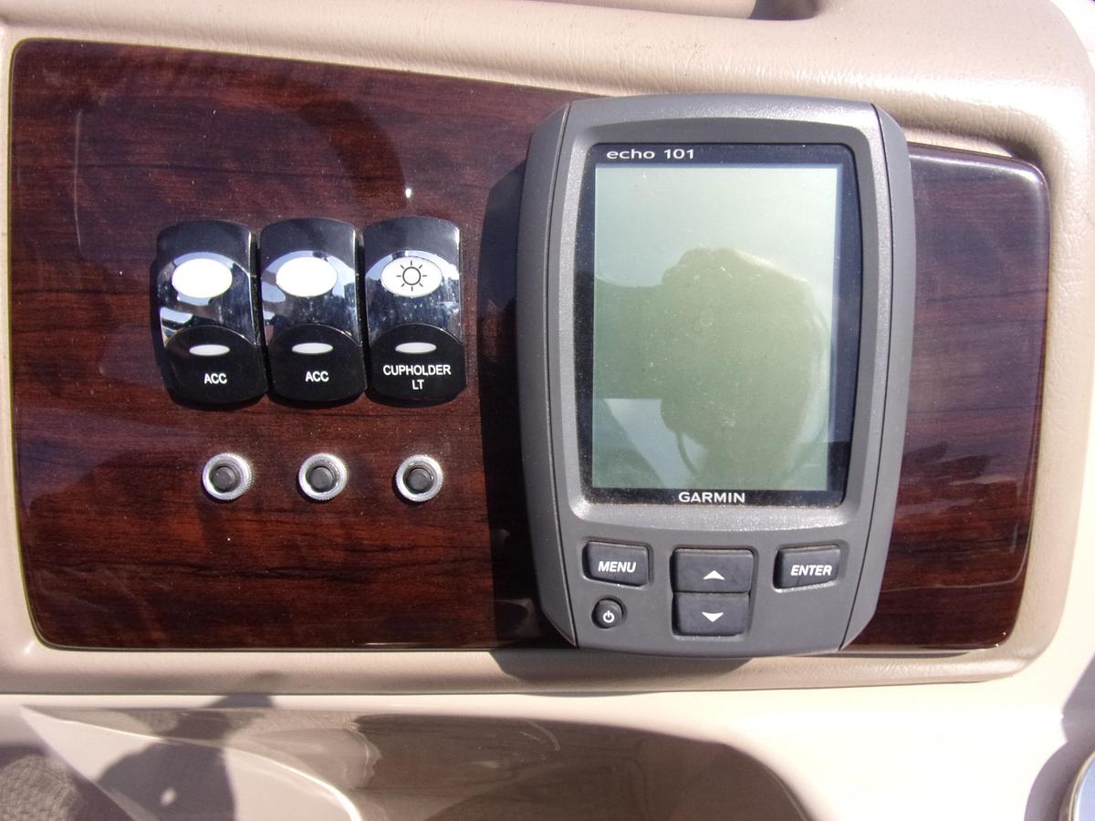 Used 2015 Bennington G 22 Triple Log with Yamaha 150 4-stroke