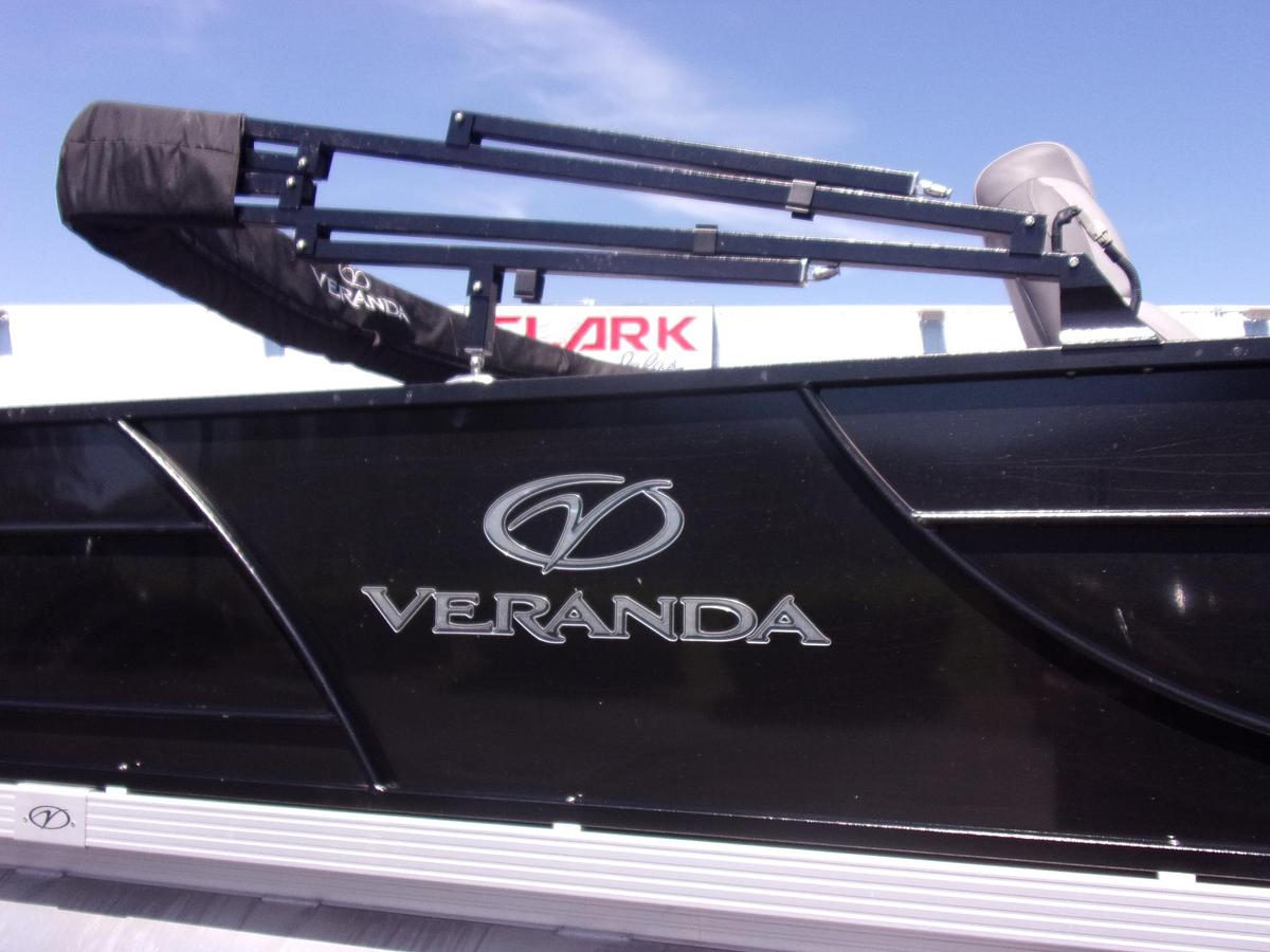 Used 2024 Veranda VF22F4 triple log with Yamaha F 150 LC and trailer