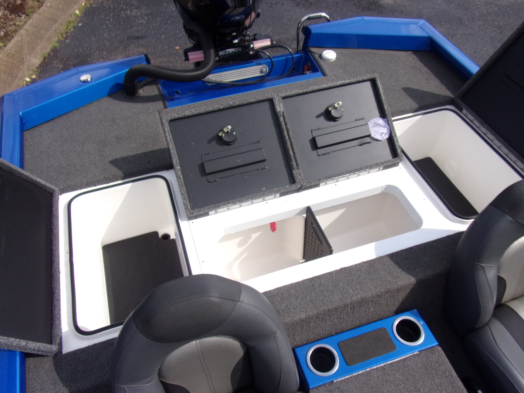 Used 2020 Vexus AVX 2080 with Mercury 200 L Pro XS 4-stroke with only 130 hours