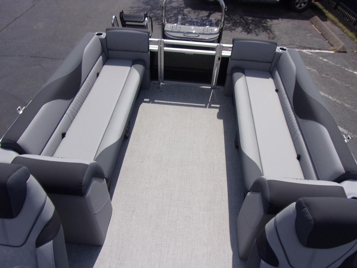 2026 Avalon Venture 85 Quad triple log with trailer