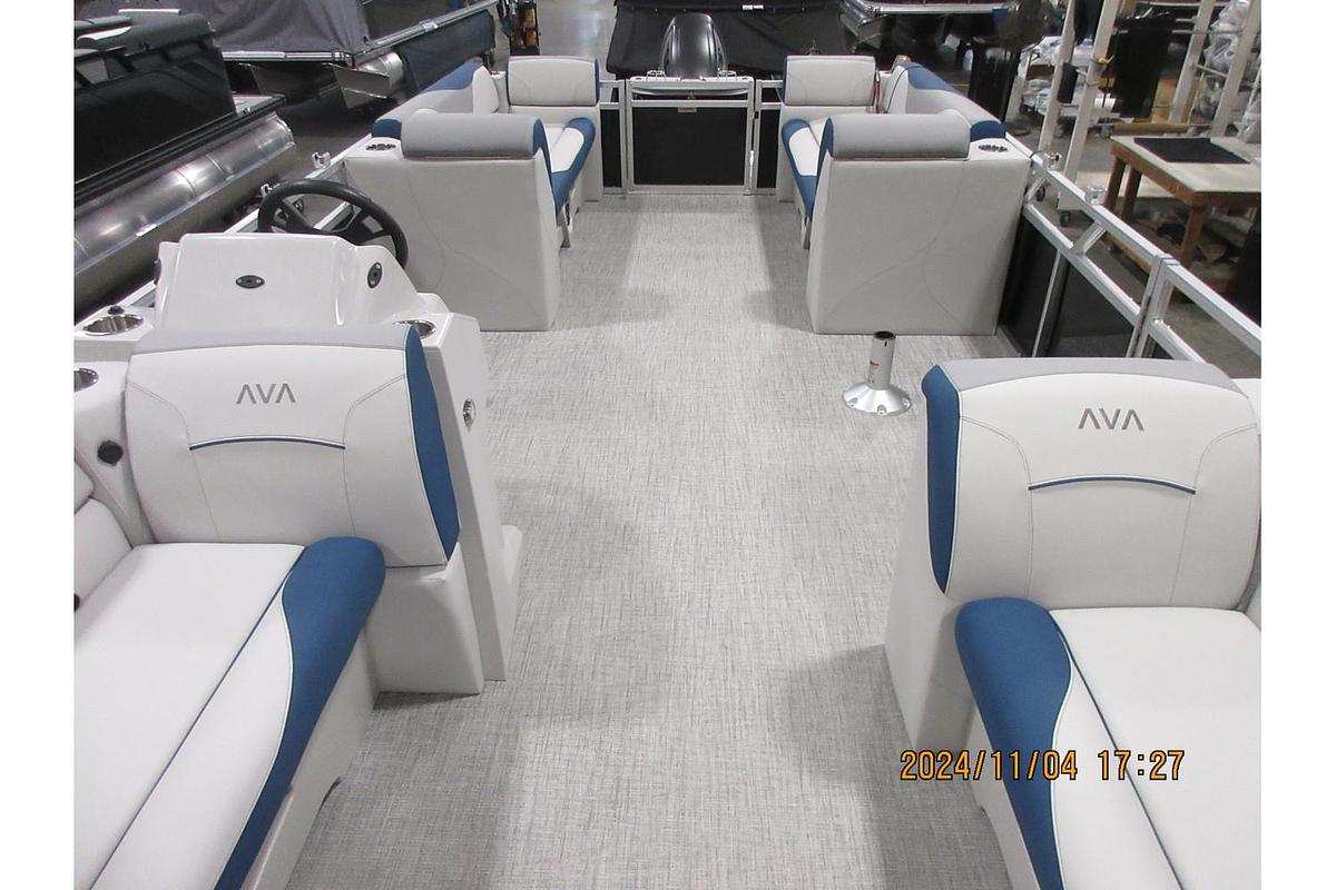 2025 Avalon Venture 85 Quad triple log with trailer