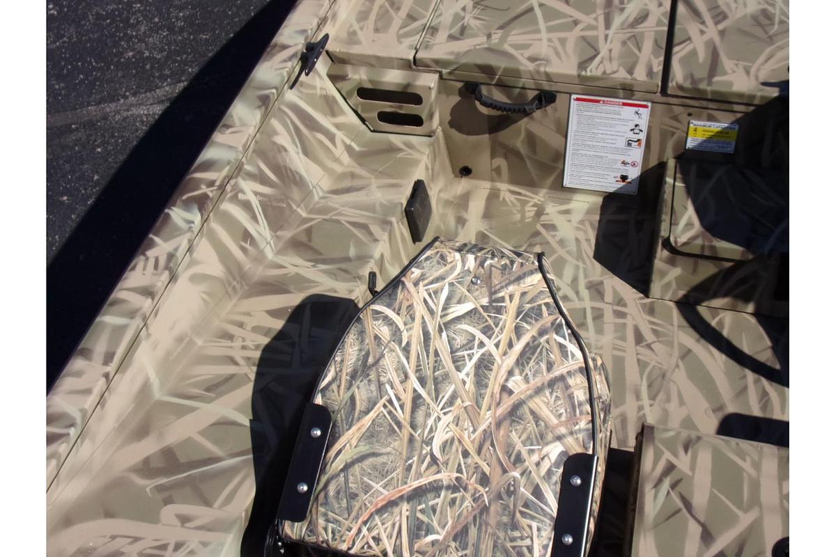 2025 Crestliner XF 189