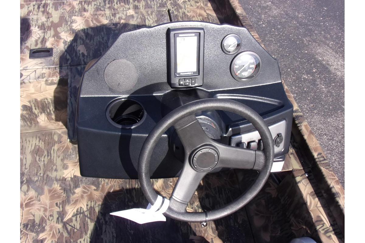 2025 Crestliner 1700 Storm jet drive