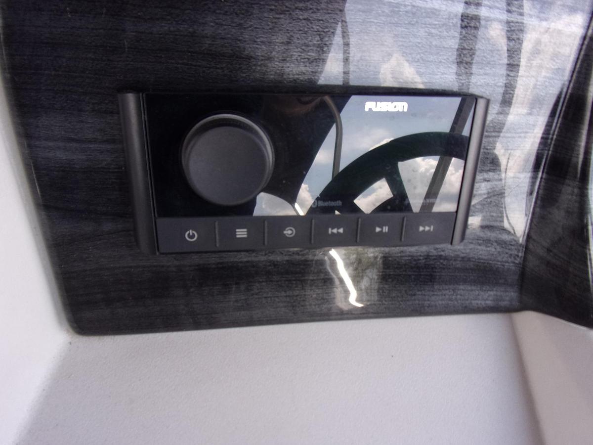 New 2024 Avalon LSZ 2585 VRL with Suzuki DF 250