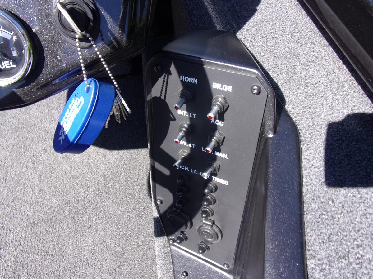 Used 2021 Vexus AVX 181 with Mercury 60 C.T. with 65 hours