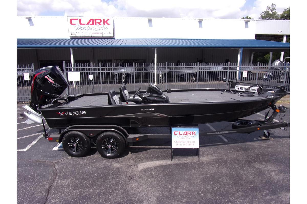 2026 Vexus AVX 2100 Blackout