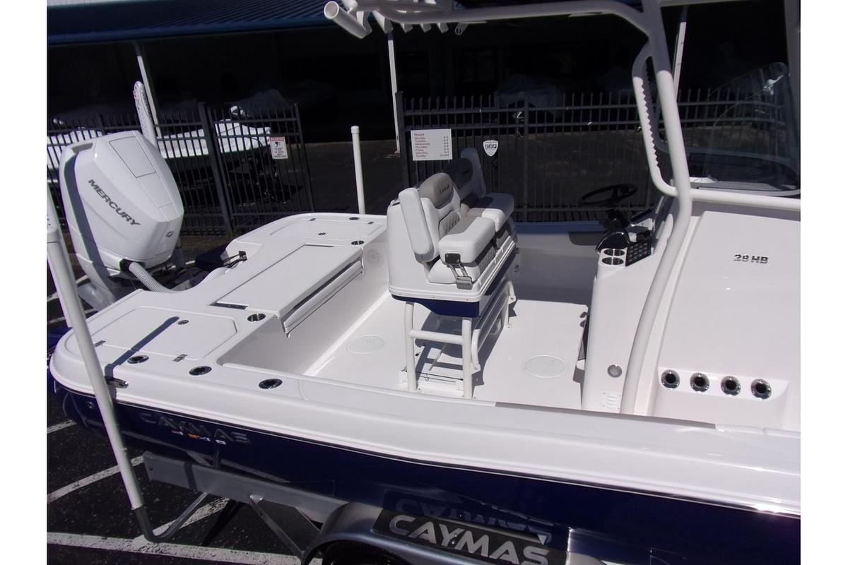 2025 Caymas 28 HB