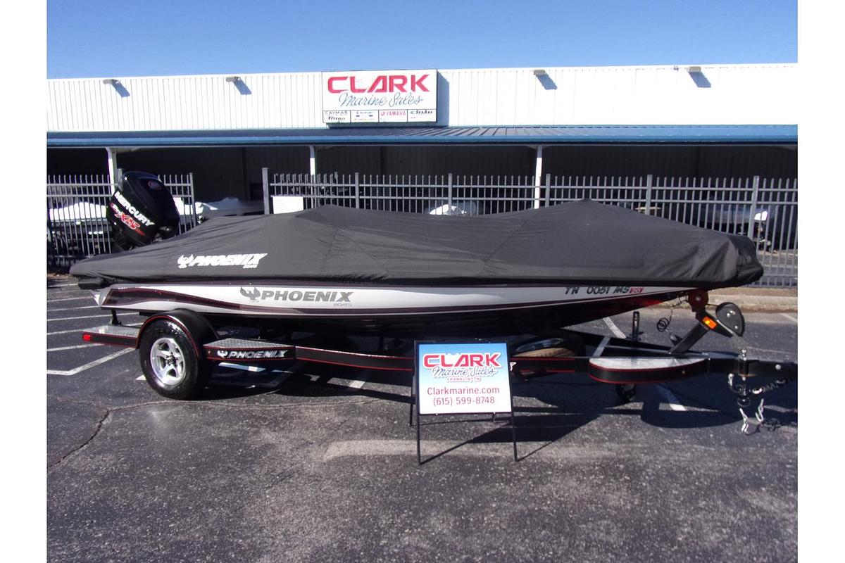 Used 2018 Phoenix Boats 618 Pro - like new with only 20 hours!