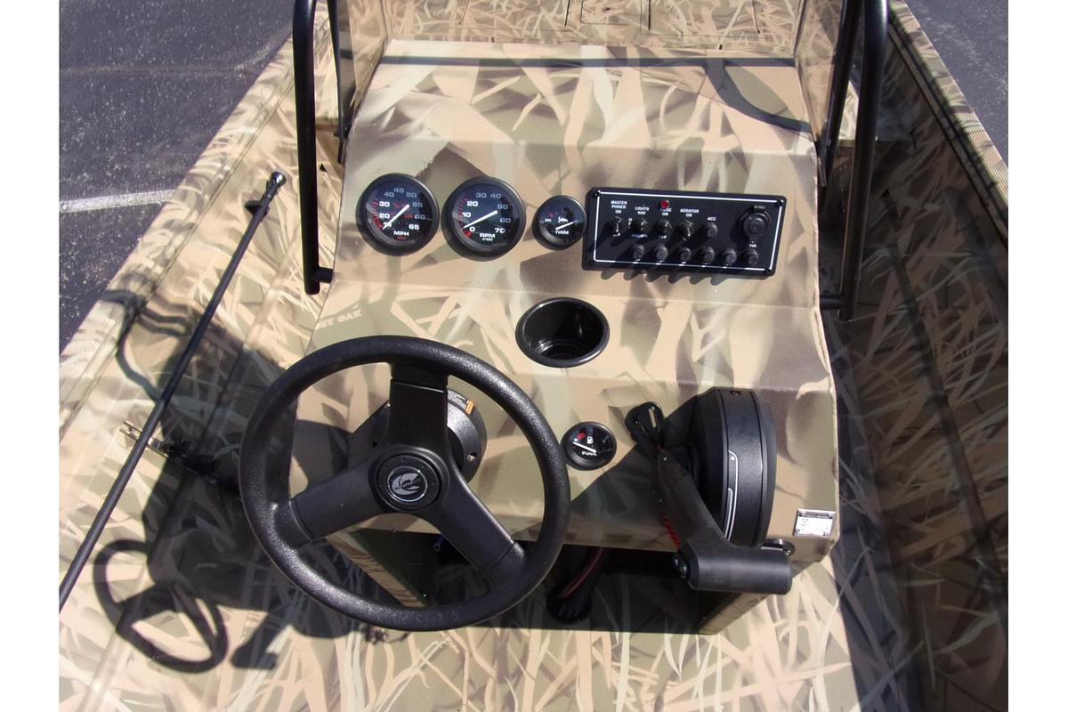 2025 Crestliner 1860 Retriever CC