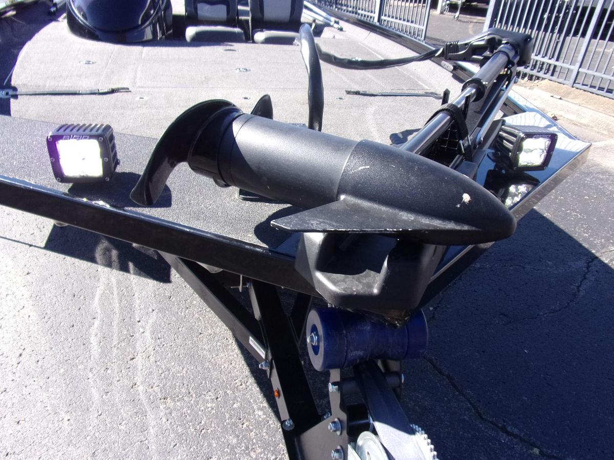 Used 2021 Lowe 175 C Stinger with Mercury 60 CT and engine warrnanty until Feb. 2029