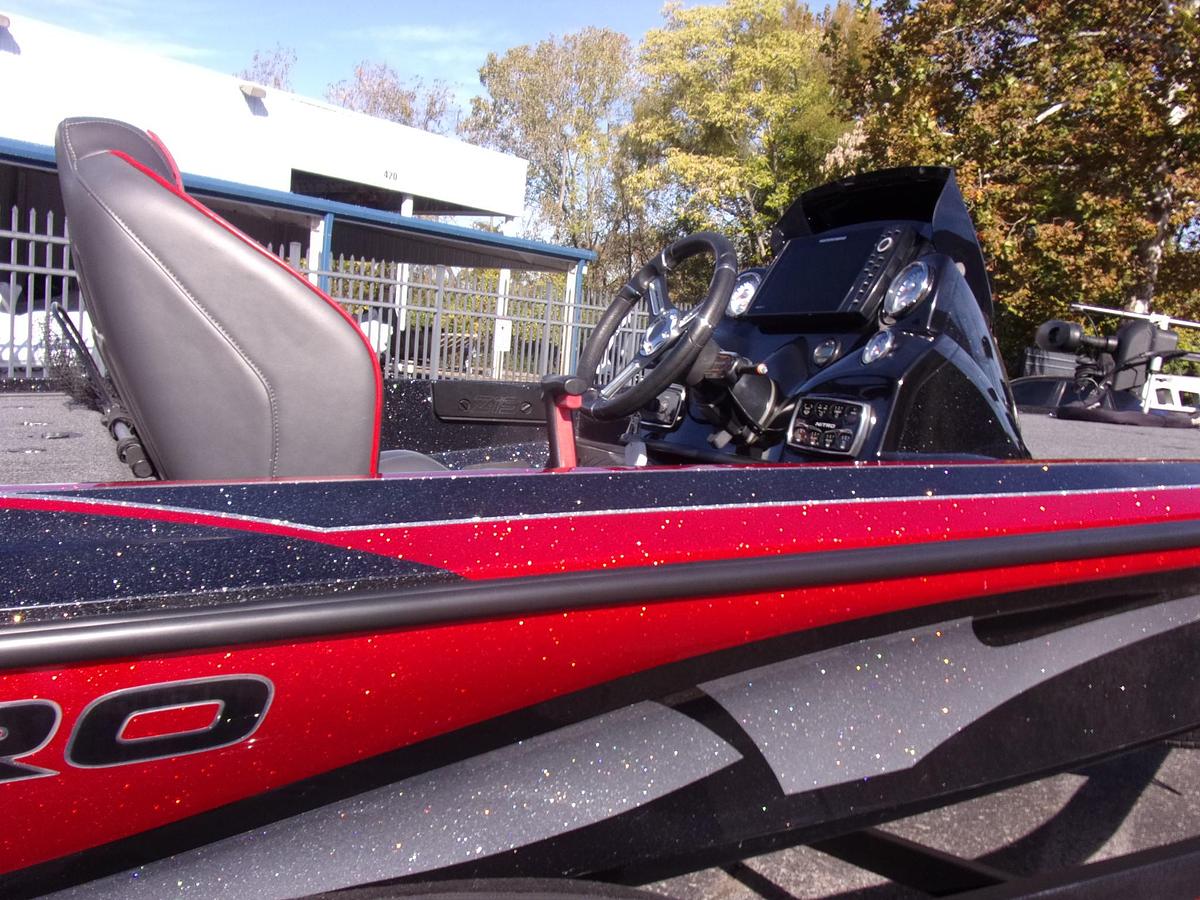 Used 2019 Nitro Z 19 with 200 4-stroke, Spot Lock, 10' Blades, 3 H'Bird units