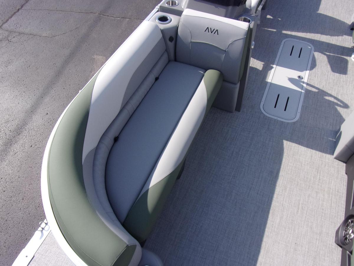 2026 Avalon Venture 85 Quad triple log with trailer