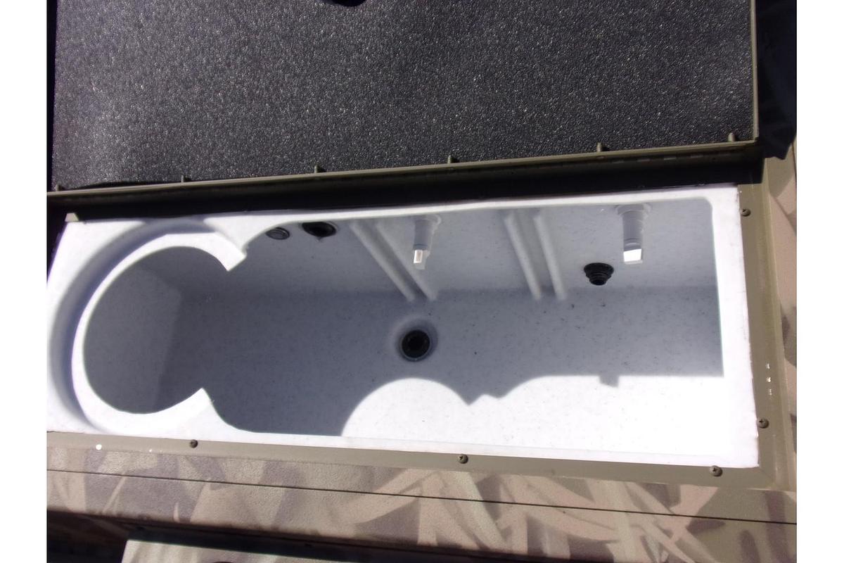 2025 Crestliner XF 189