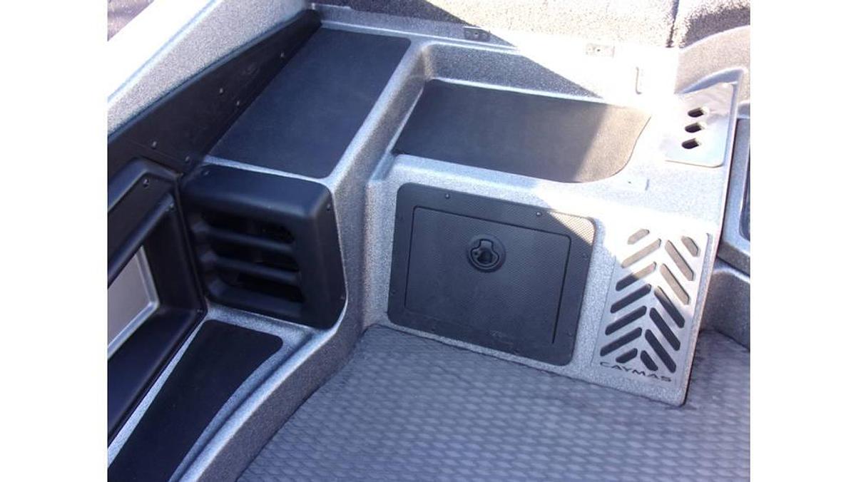 Used 2022 Caymas CX 21