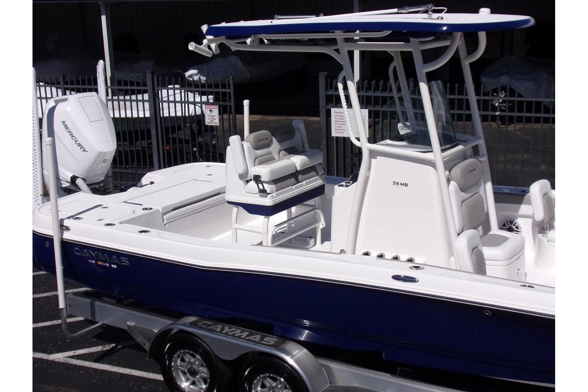 2025 Caymas 28 HB