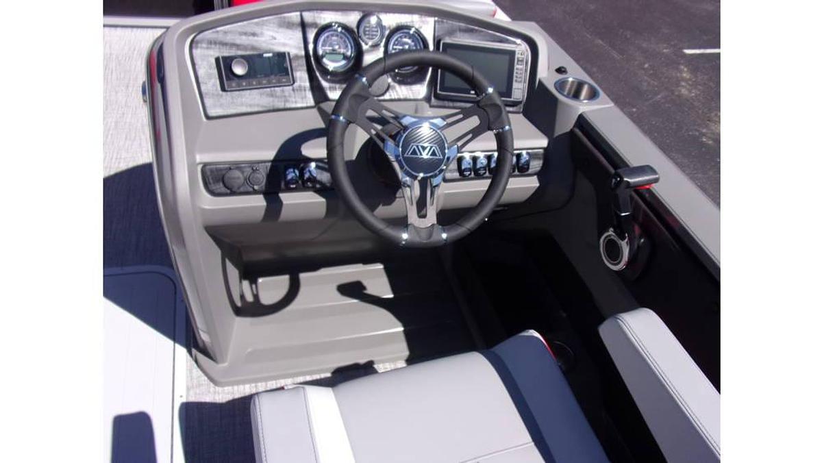 2025 Avalon 23' LSZ Quad Lounger triple log with Suzuki DF 250