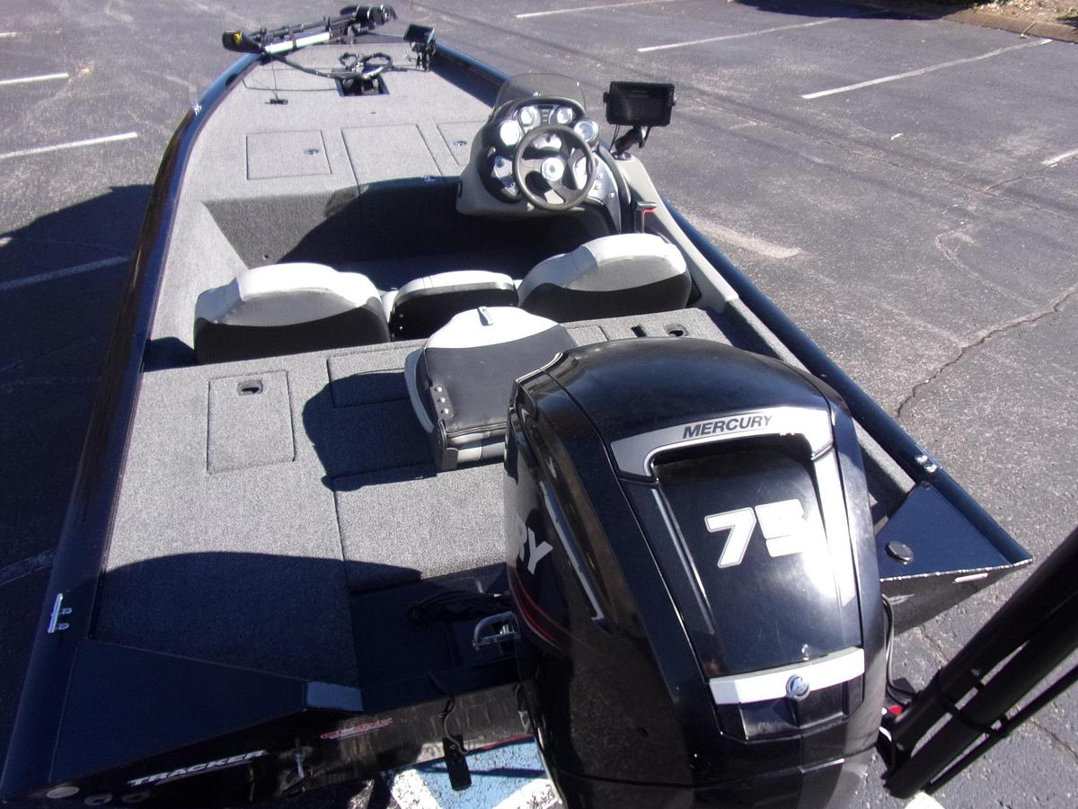 Used 2017 Tracker 175 TXW with Mercury 75 4-stroke, brand new carpet, Garmin 93 SV and Power Pole