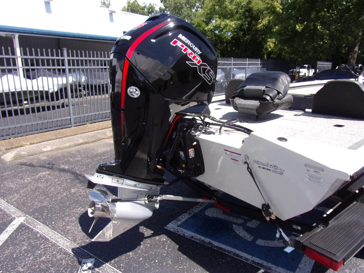 Used 2022 Tracker 195 Pro Tour Edition with Mercury 115 Pro XS with only 44 hours