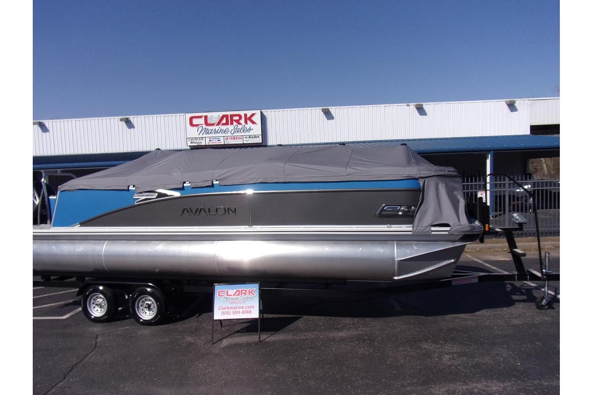 2025 Avalon Catalina 23' Quad Lounger triple log with Suzuki 250