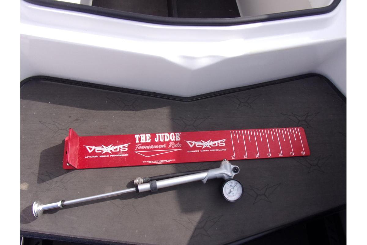 2020 Vexus Vexus VX20 with only 30 HOURS!