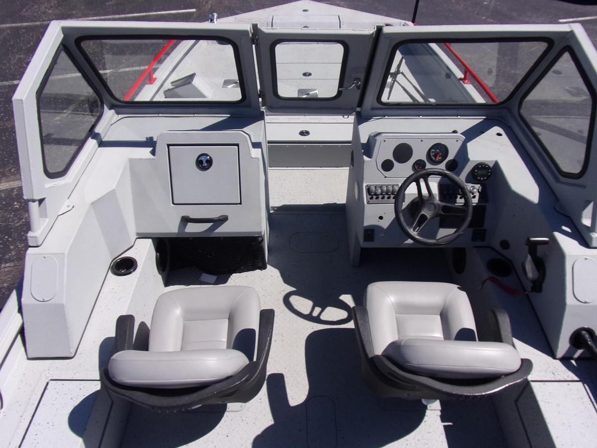 Used 2025 SeaArk Pro Cat 240