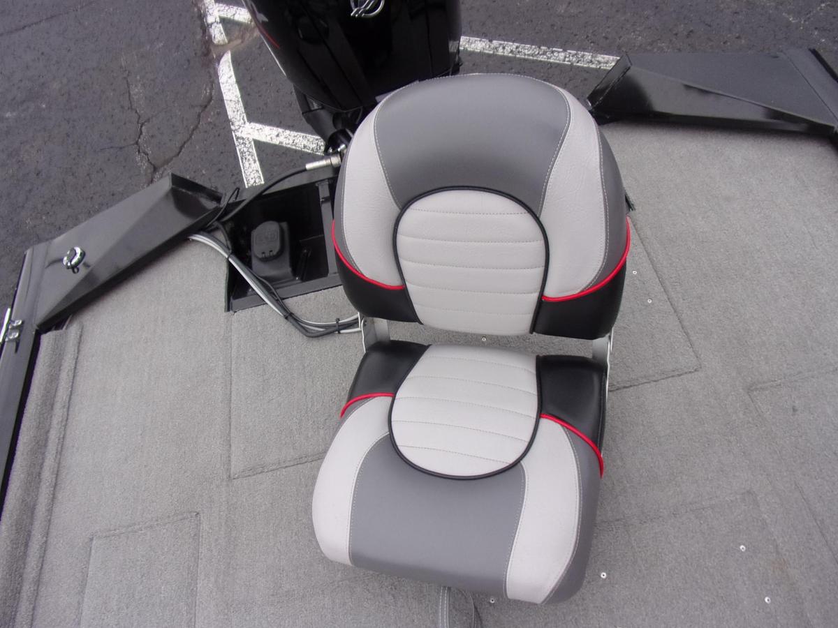 Used 2004 Tracker 185 PT with 2021 Mercury 115 4-stroke with 11 hours!