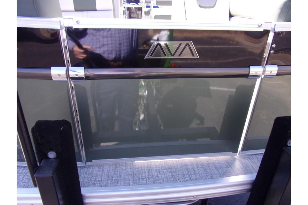 2025 Avalon Catalina 23' Quad Lounger Shift triple log with a Mercury 250 Pro XS