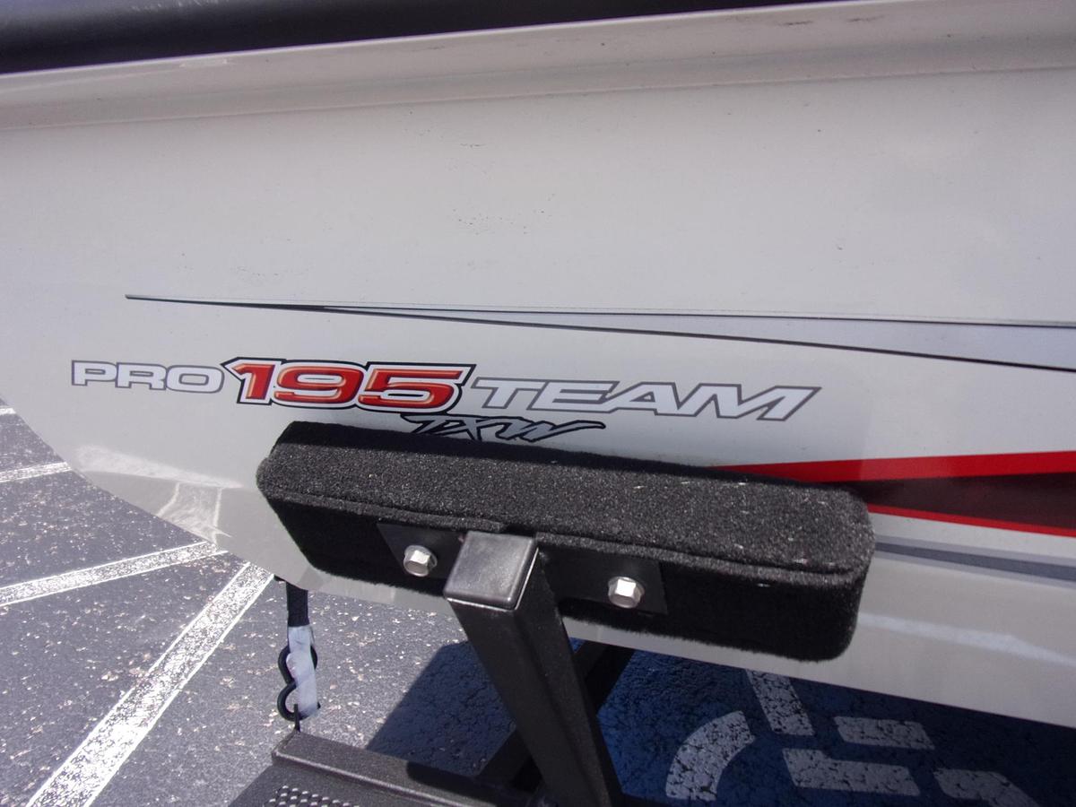 Used 2022 Tracker 195 Pro Tour Edition with Mercury 115 Pro XS with only 44 hours