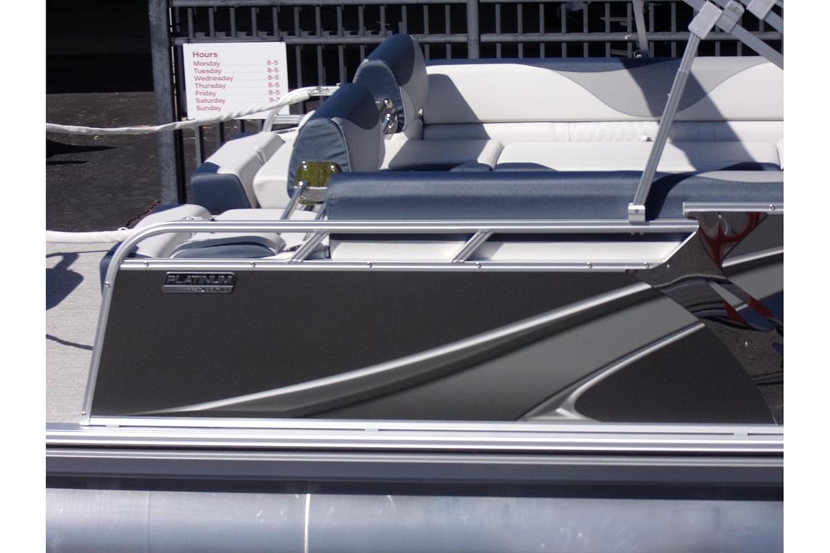 2025 Avalon 25 LSZ Quad Lounger Shift triple log with Mercury 250 Pro XS 4-stroke