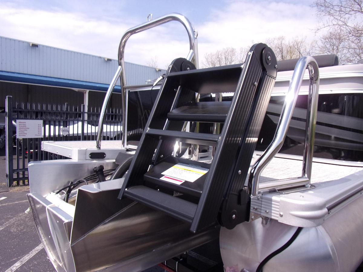 2026 Avalon Venture 85 Quad triple log with trailer