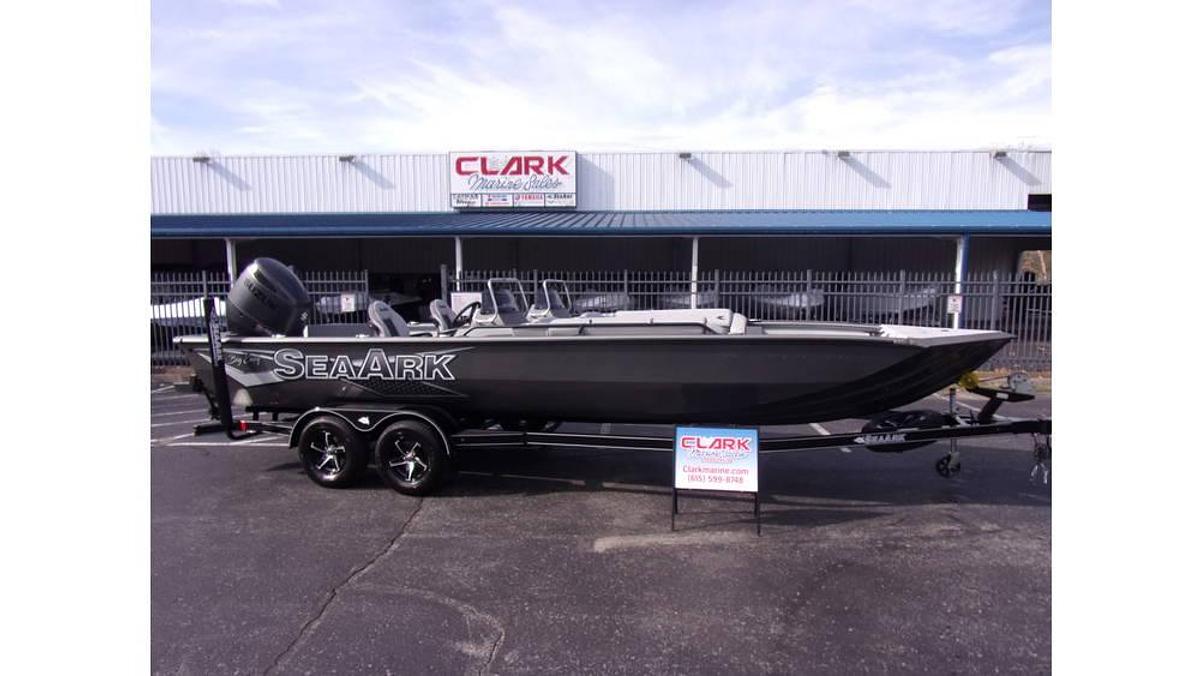 2026 SeaArk Big Easy with Suzuki DF 250 SS