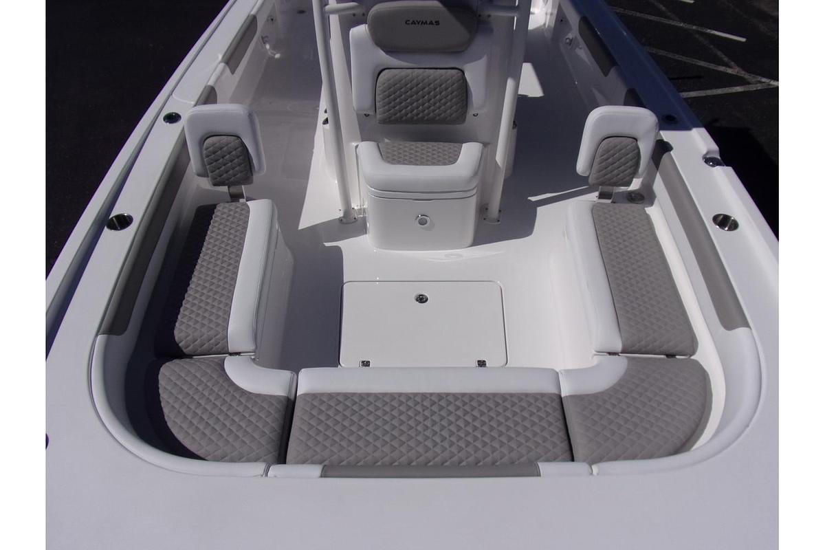 2025 Caymas 28 HB