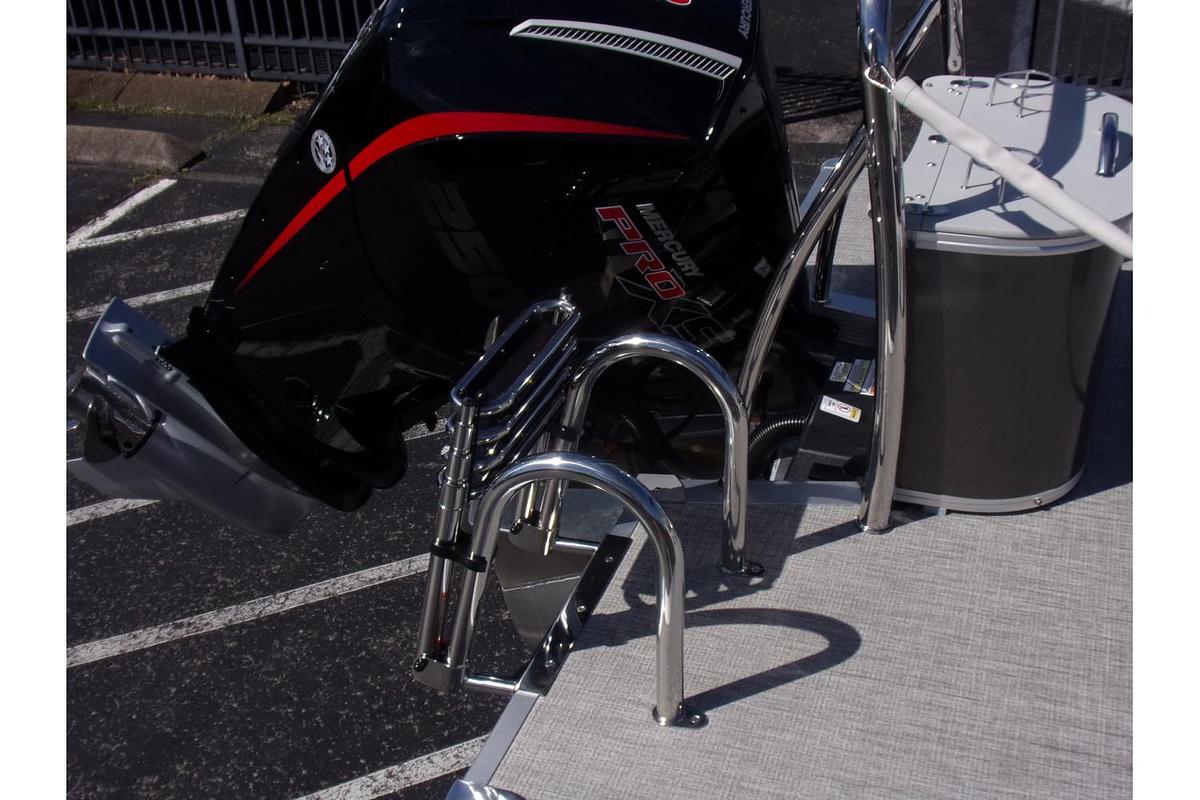 2025 Avalon 25 LSZ Quad Lounger Shift triple log with Mercury 250 Pro XS 4-stroke