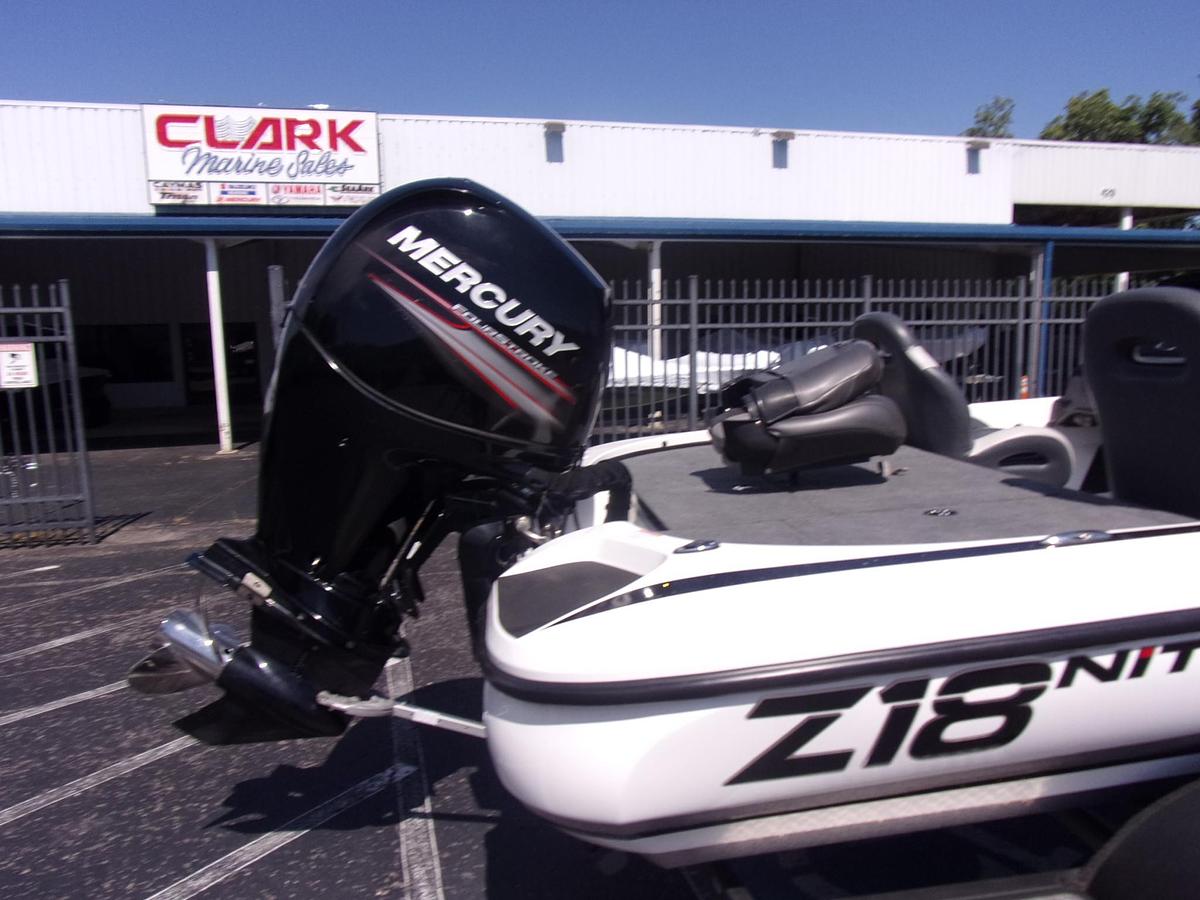 Used 2017 Nitro Z 18 DUAL CONSOLE with low hour MERCURY 150 4-stroke