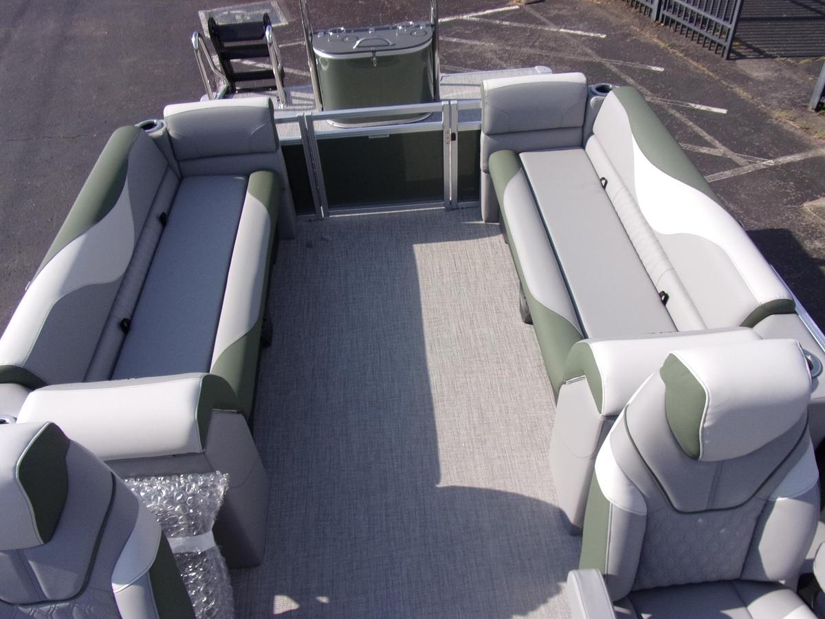 2026 Avalon Venture 85 Quad triple log with trailer